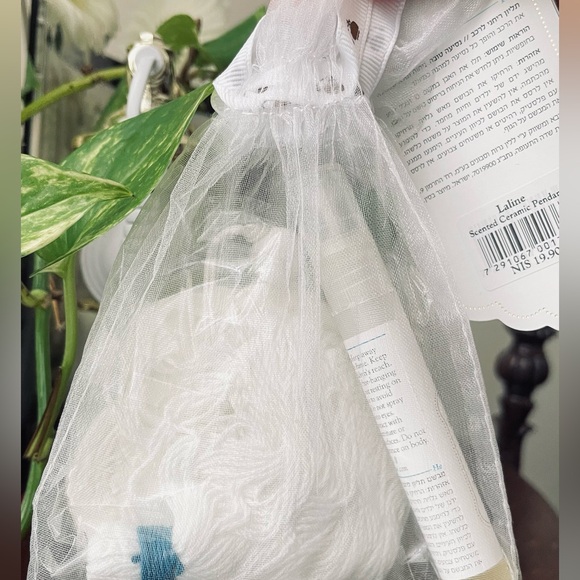 Laline Scented Ceramic Car Pendant - Picture 5 of 8